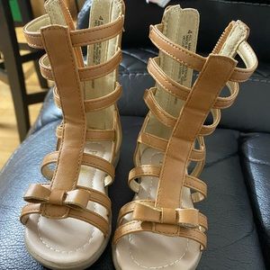 Children’s Place Baby Girl Gladiator Sandals SZ 4